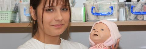 Csecsemő- és gyermekápoló