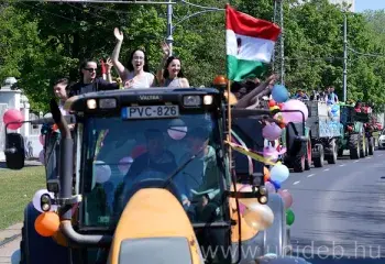 Traktoros ballagás Balásházy 2025.